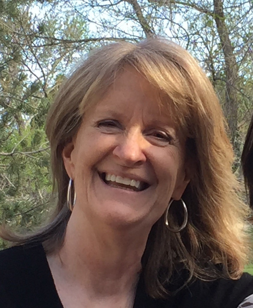 Sarah Albright Healy headshot